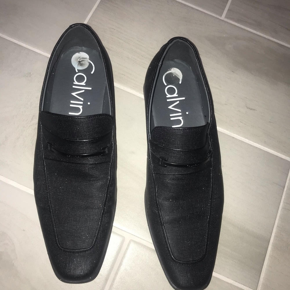 Black Calvin Klein dressy shoes